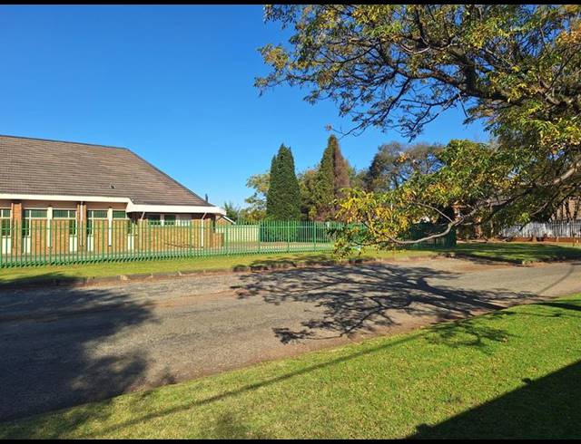 LAND FOR SALE IN BRENTHURST